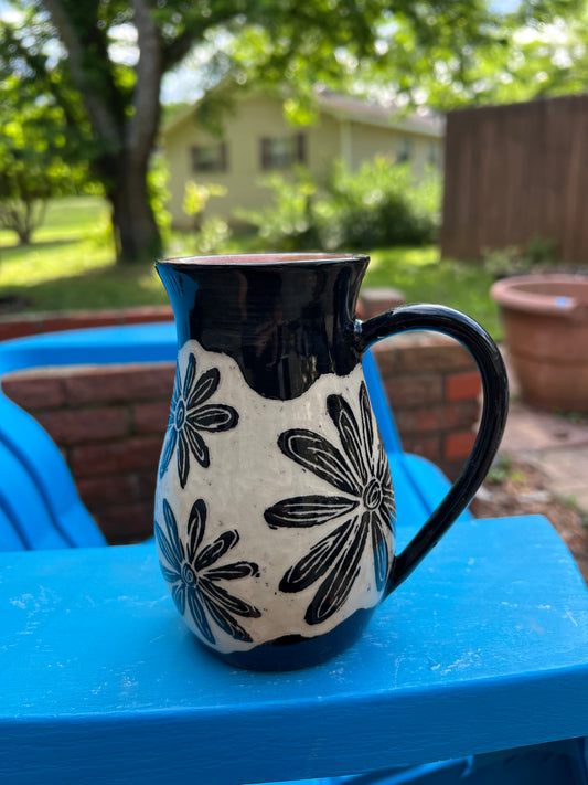 Black Flower Sgraffito Mug 4