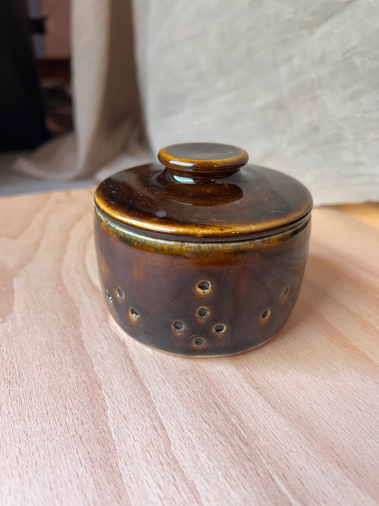 Dark Garlic Keeper